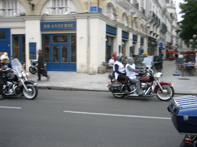 [Samour & Tours France 2007_2.jpg]