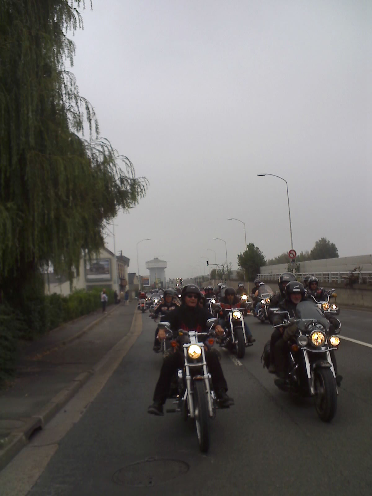 [09-09-07_0923.jpg]