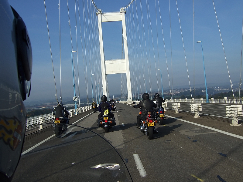 [Hoggin the Bridge 07 082.jpg]