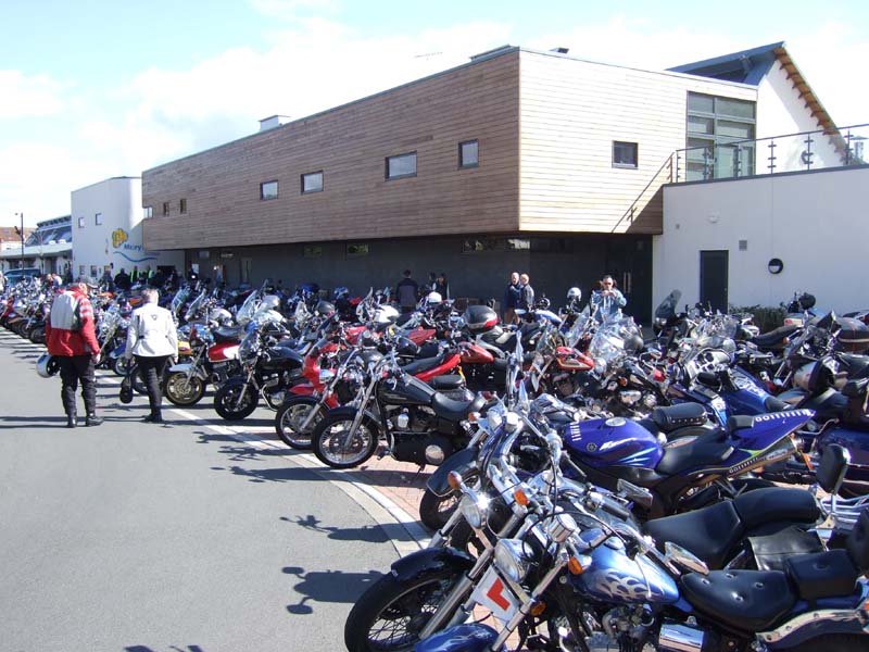 [DSCF2293028.jpg]