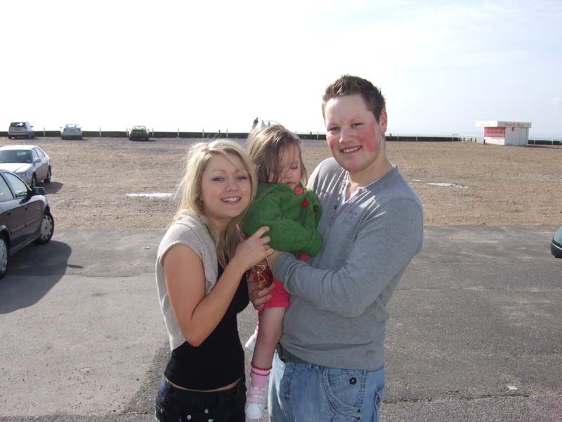 [001_Izabelle with Mum & Dad003.jpg]