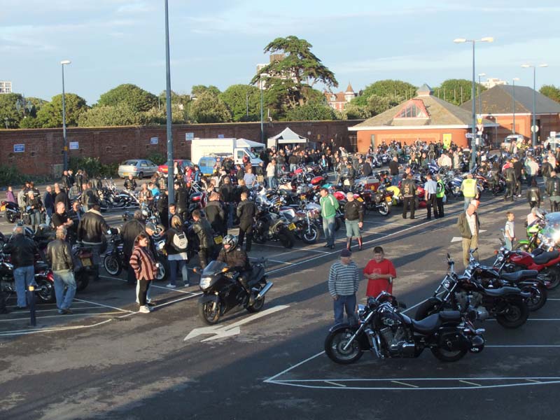 [Aug Bike Night 009.jpg]