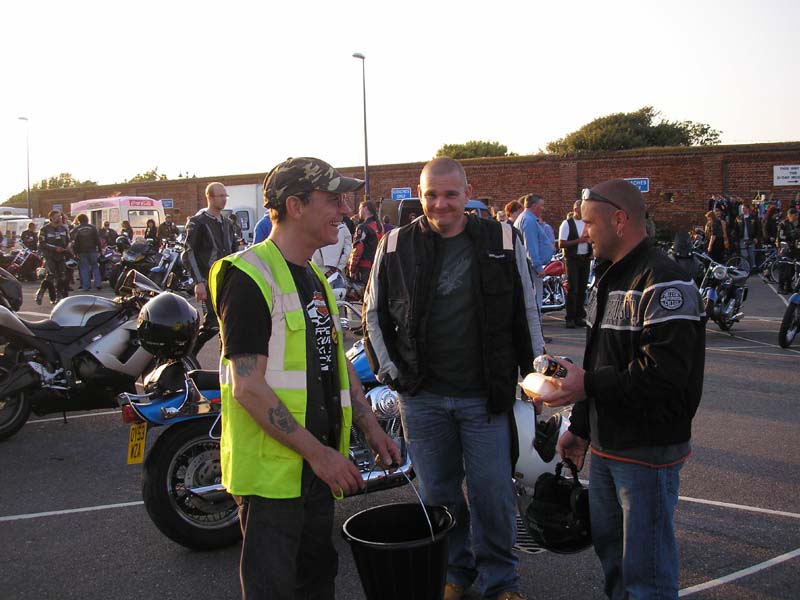 [bike night june 009.jpg]