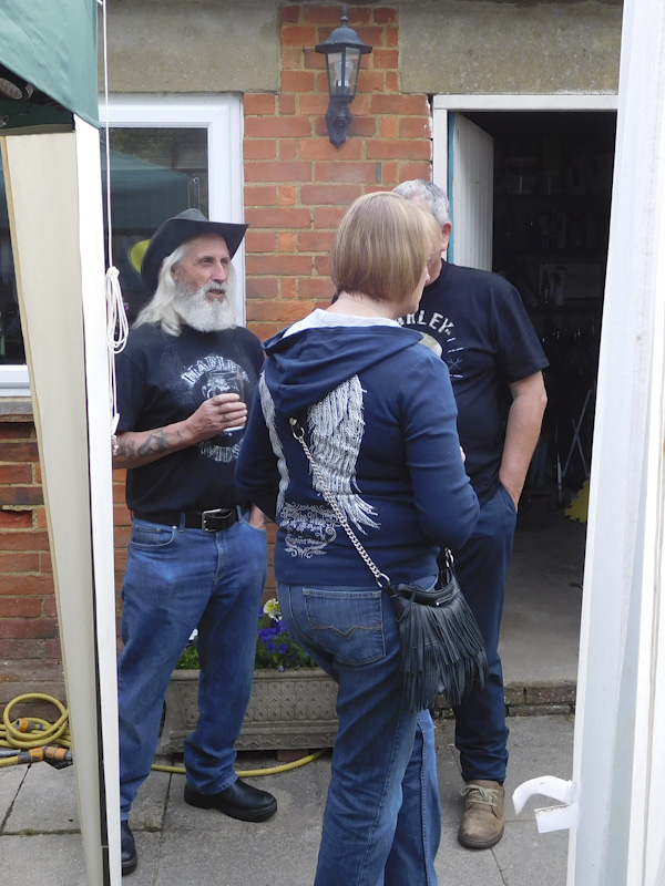 [Steve&Dee Barbie_2.JPG]