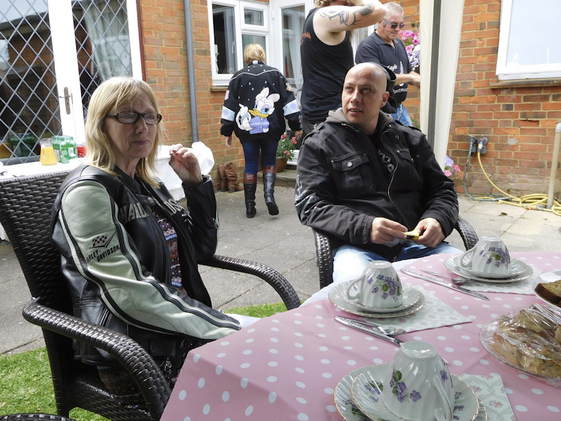 [Steve & Dee Tea Party_07.JPG]