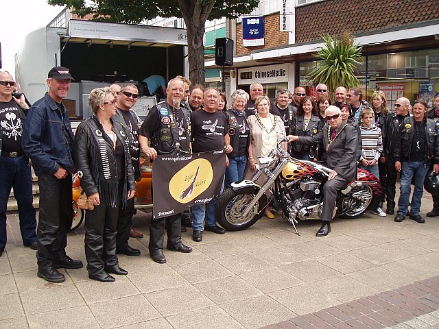 [Waterlooville Car& Bike Show July08_1.jpg]