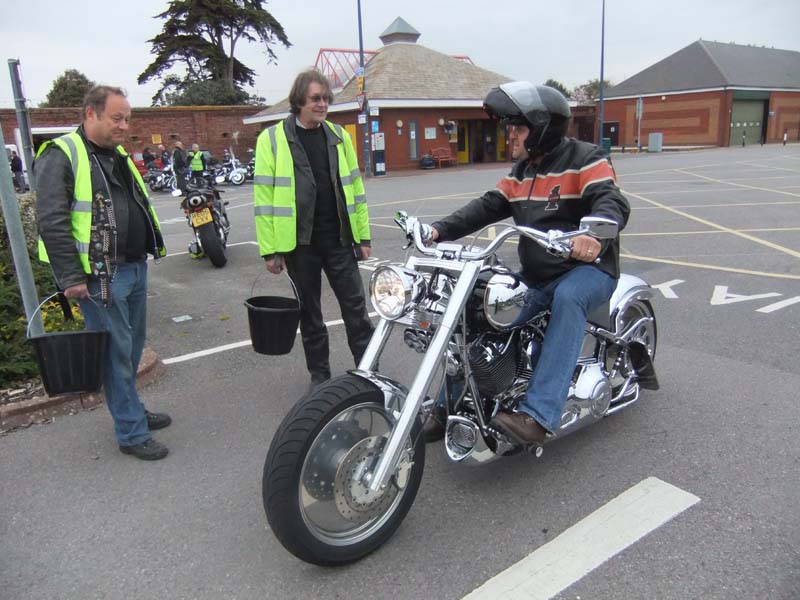 [2010_Pompey May Bike Night.jpg]